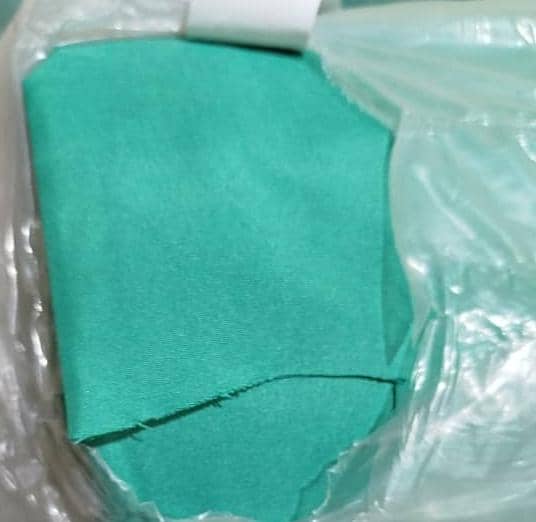 TEJIDO DE SABANA, 2.40M (94") DE ANCHO, 100% POLIESTER, 72GR/M2, LISO COLORES SURTIDOS