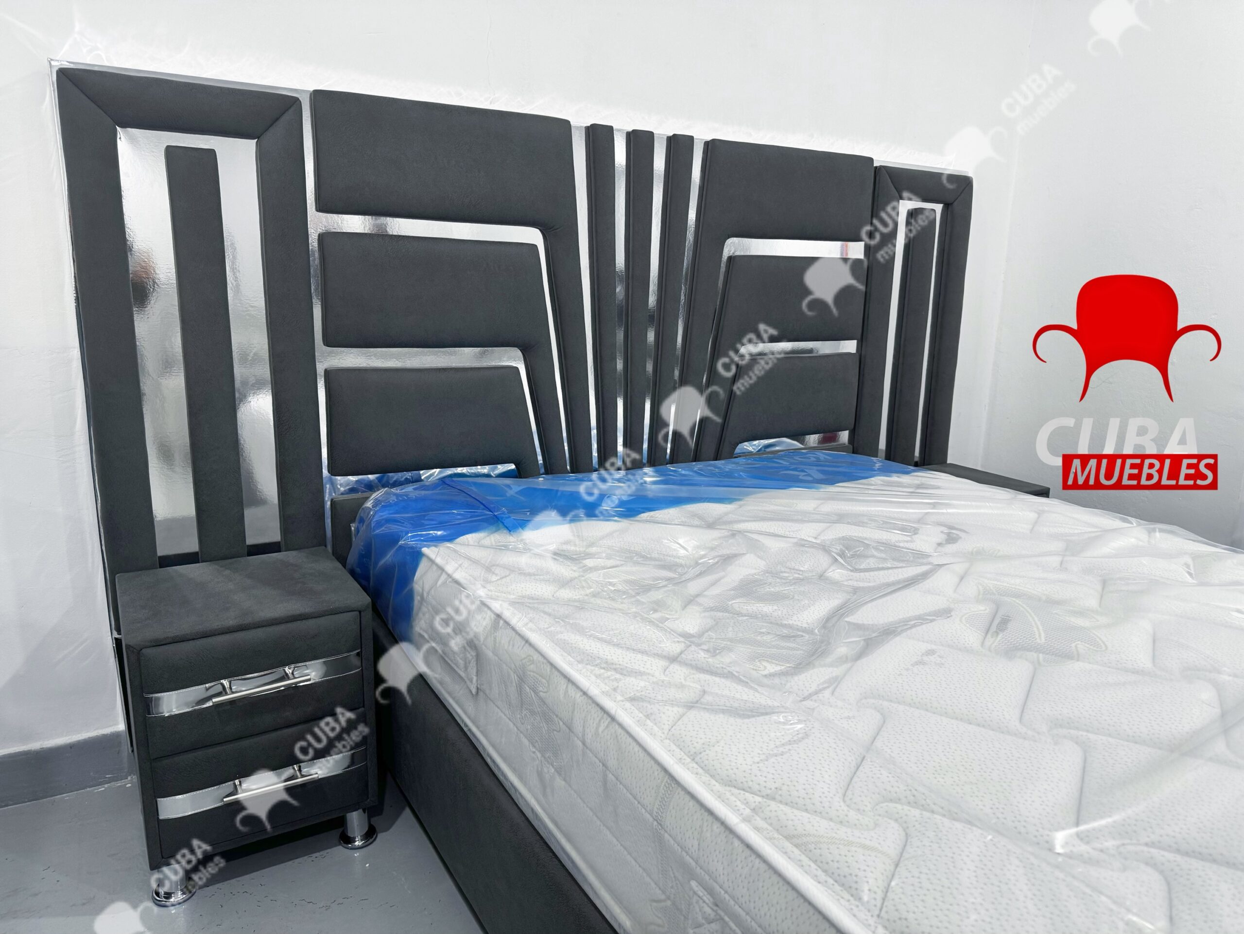 Set Completo Cama, Baúl, Cómoda + Colchón Camero