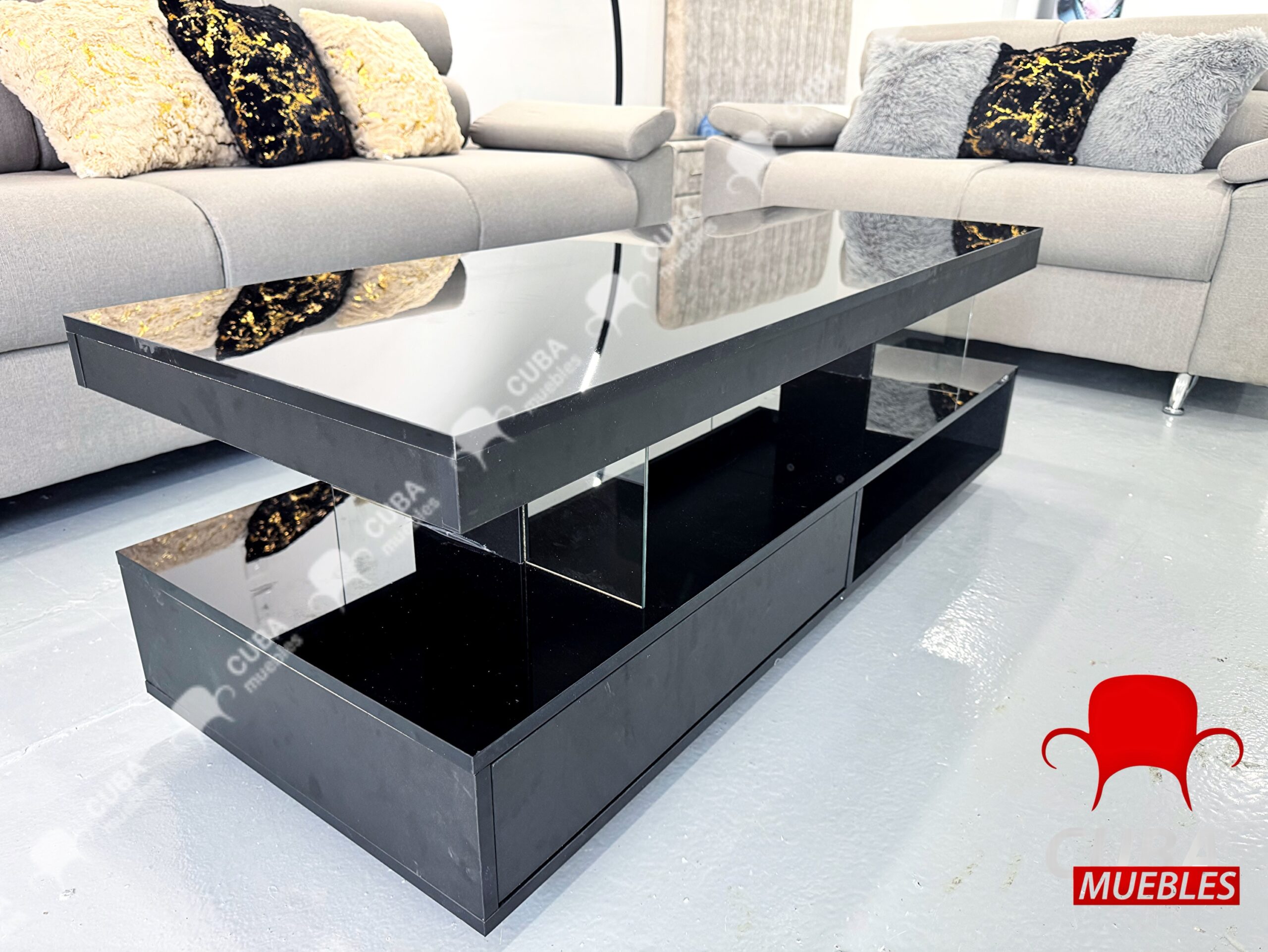 Andrea Tiny sofá 3 y 2.