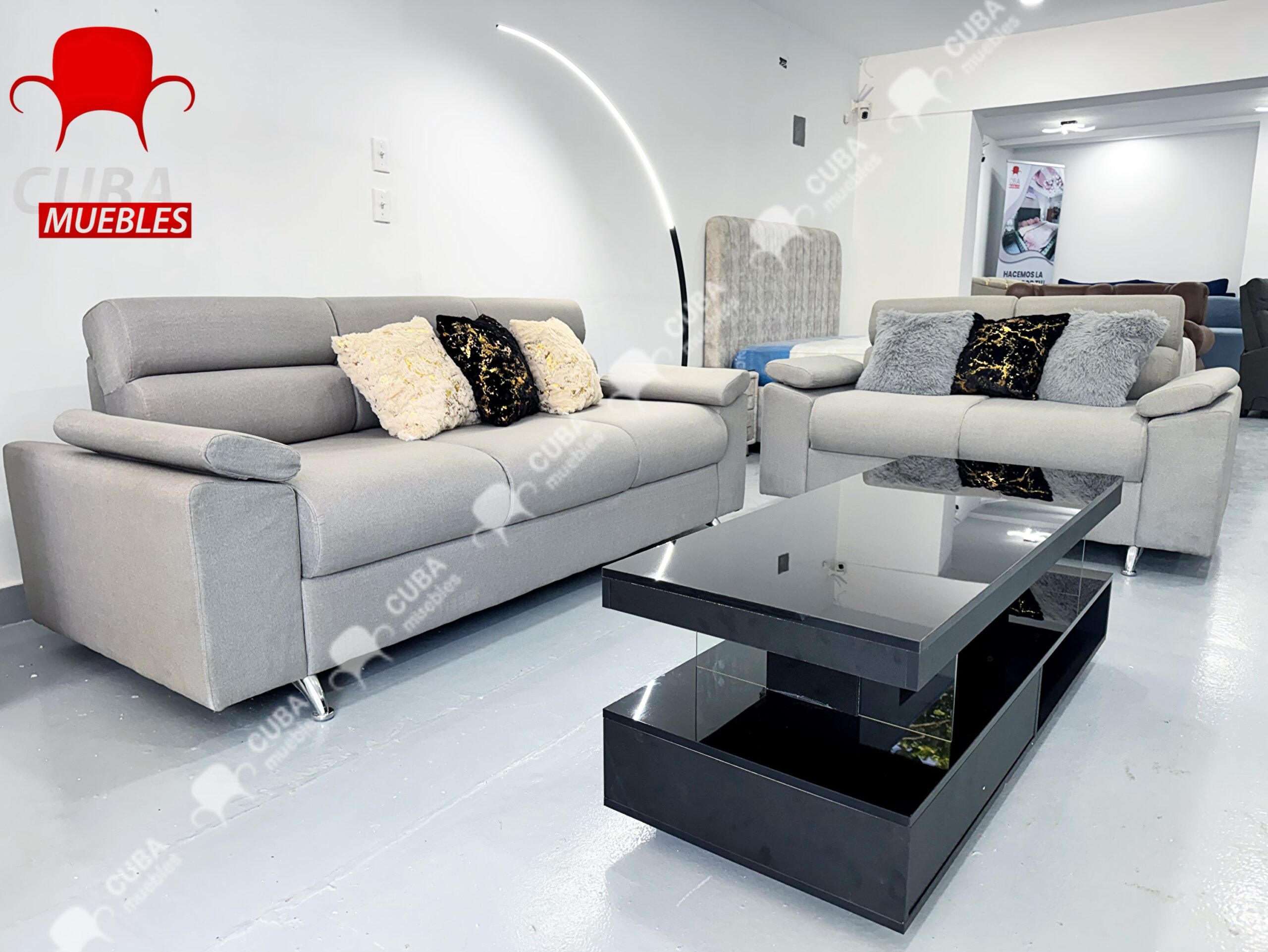 Andrea Tiny sofá 3 y 2.