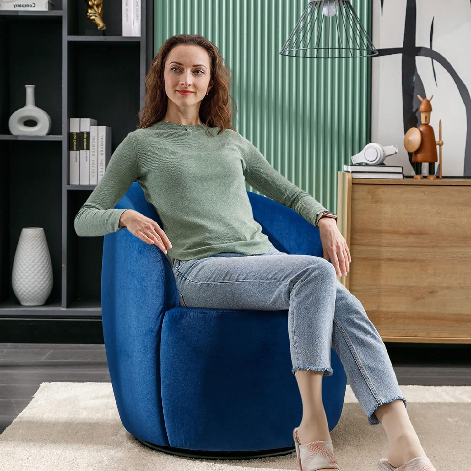 Butaca Roxy, giratoria tapizada con brazo redondo moderno, giratorio de 360 grados.