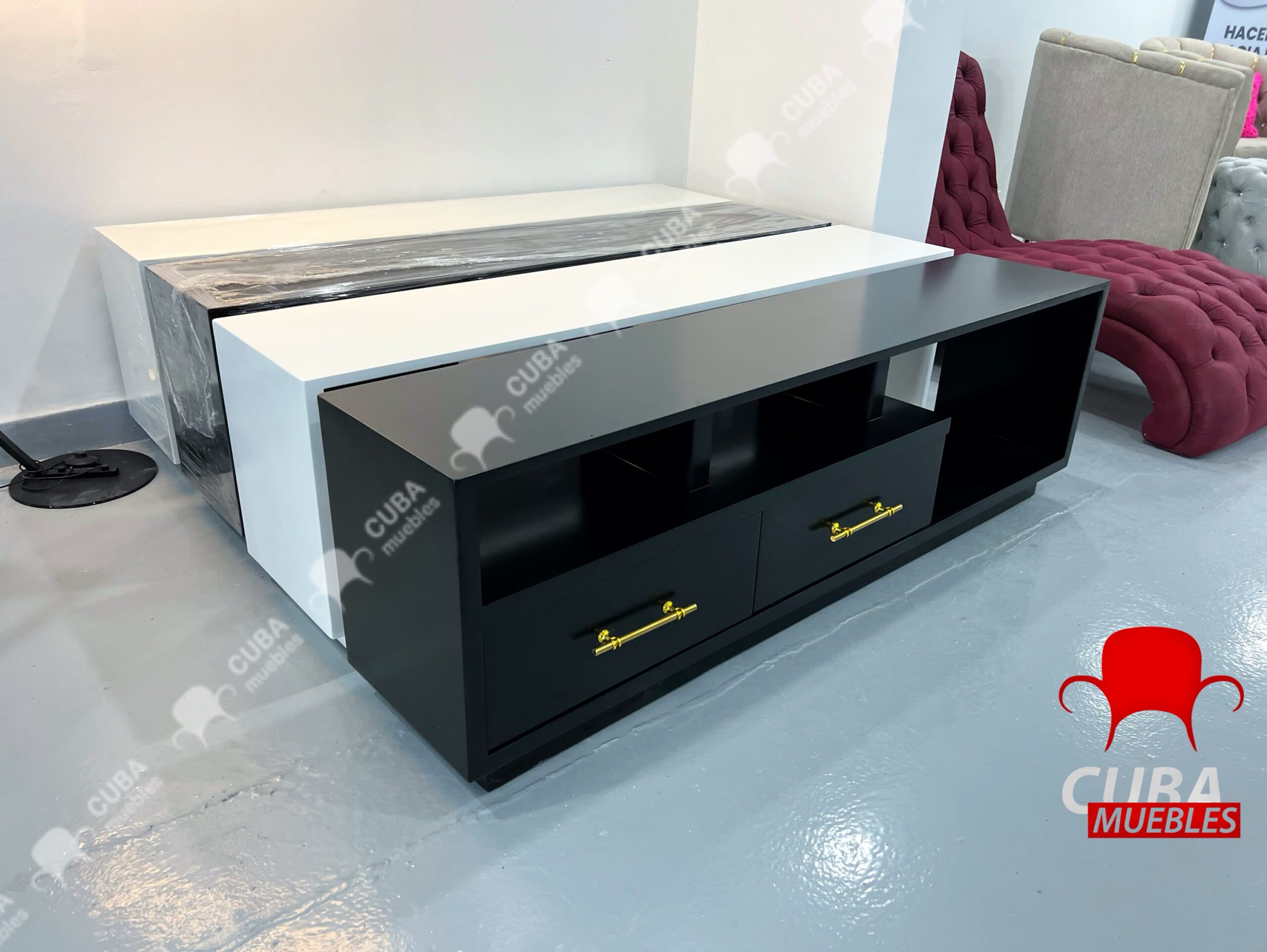 Multimueble de catálogo negro