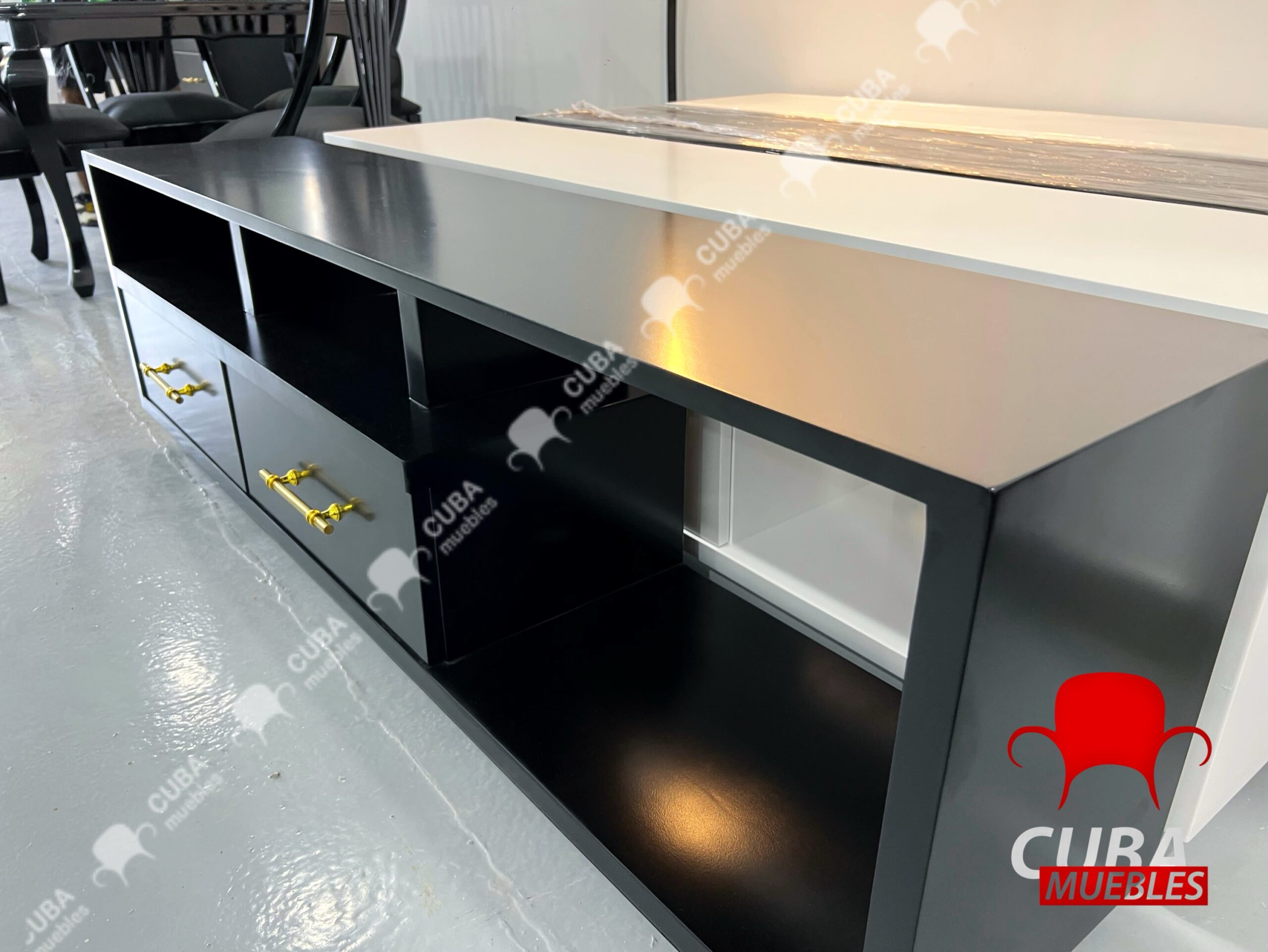 Multimueble de catálogo negro