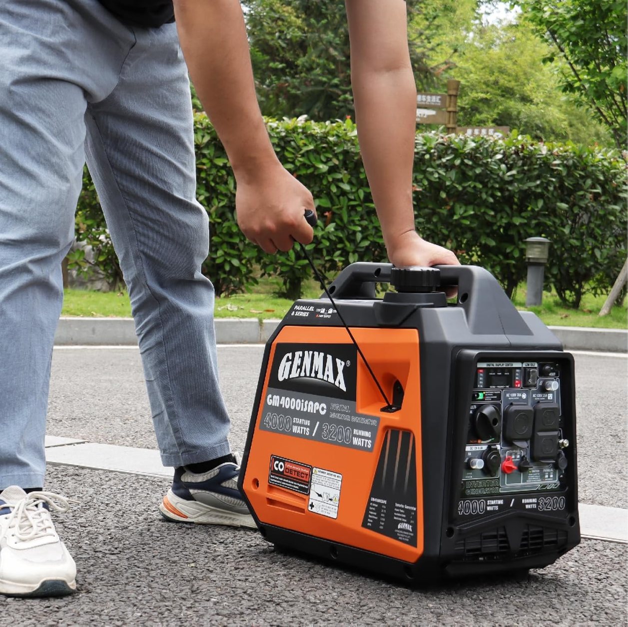 Generador portátil GENMAX, motor ultrasilencioso de 4000 W de 145 cc y listo para serie y paralelo, compatible con EPA y CARB, función de modo ecológico, ultraligero para