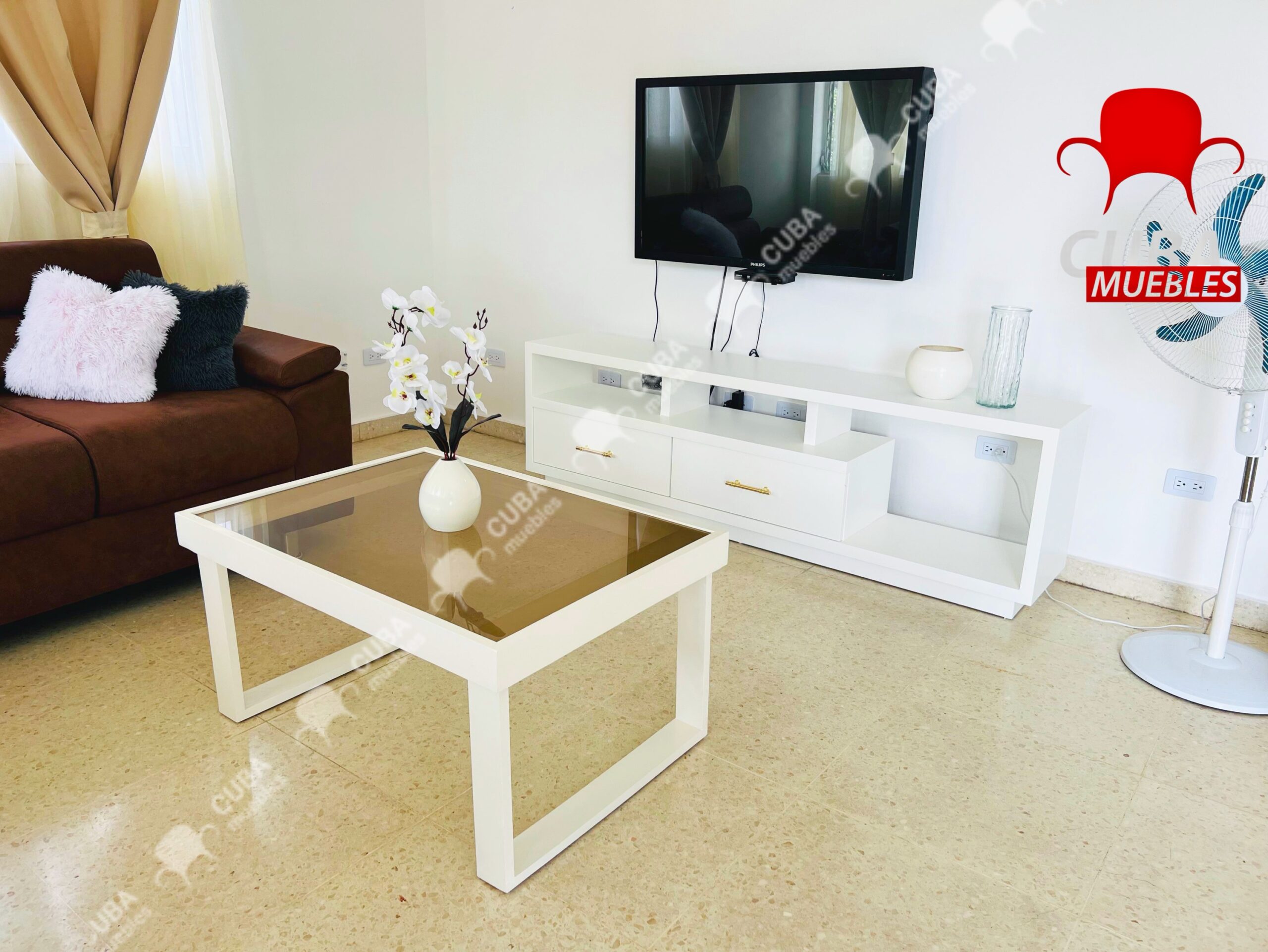 Multimueble de catálogo blanco