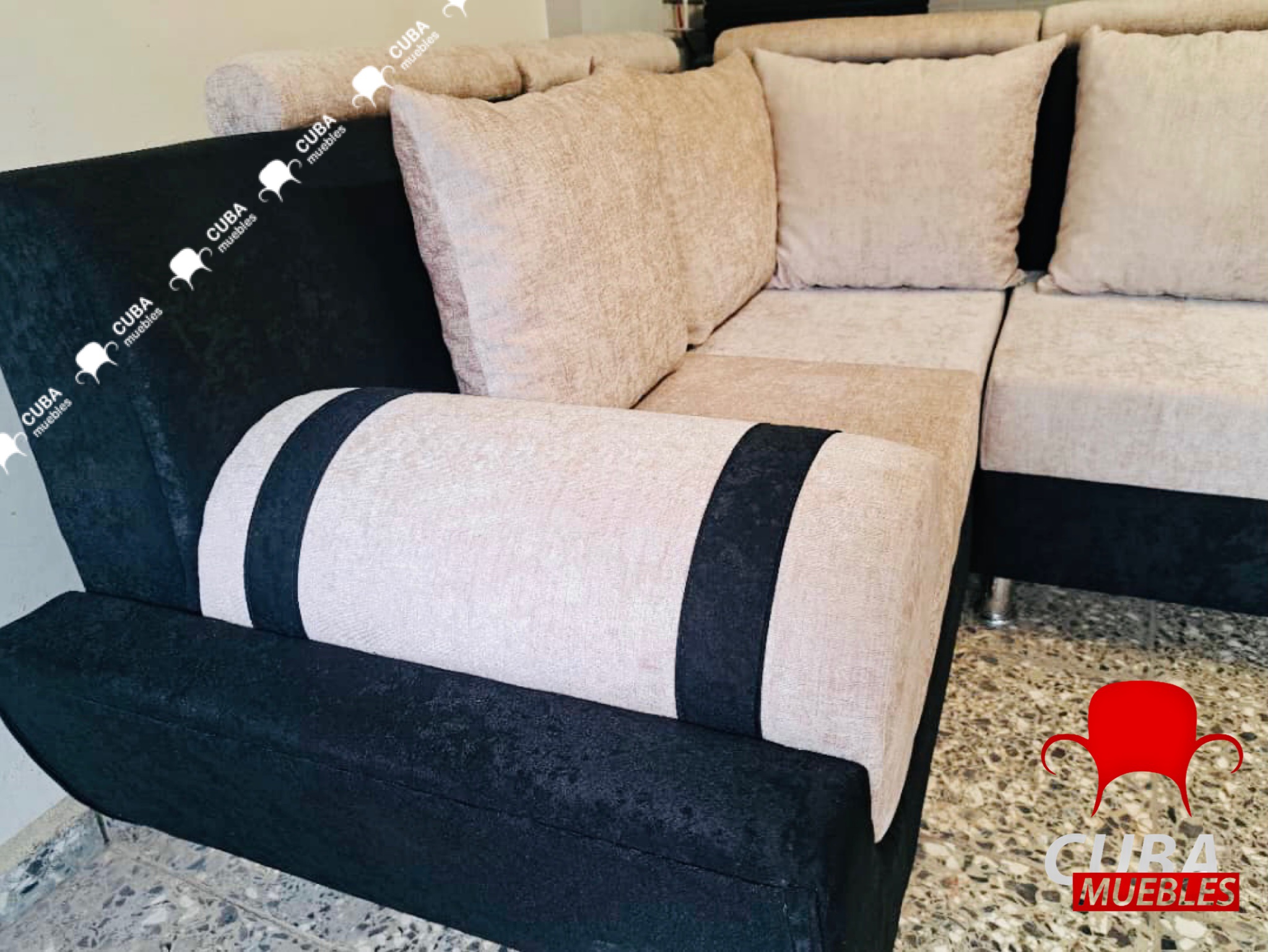 Esquinero CLEOPATRA - uno, esquina, dos.