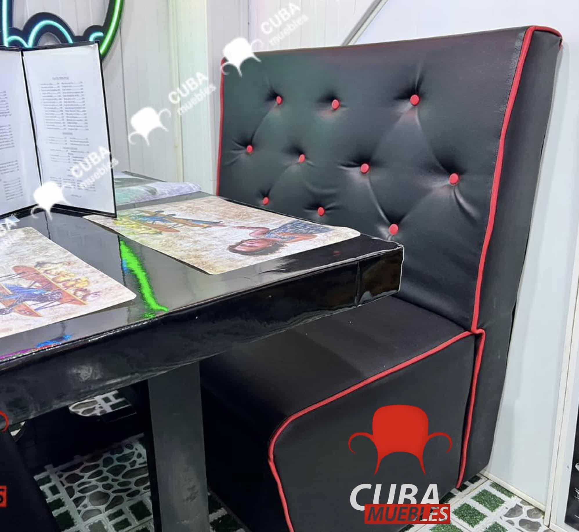 Set de pullmans y mesa para bares y cafeterías