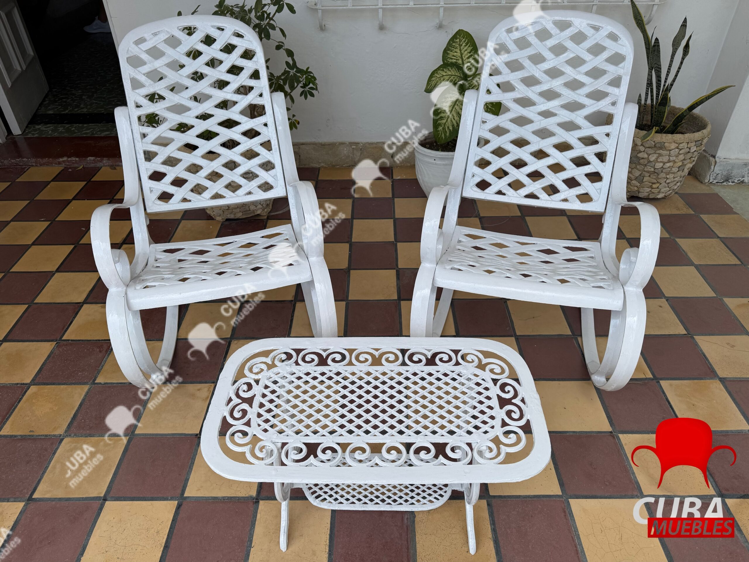 Juego de Sillones y Mesita de Hierro