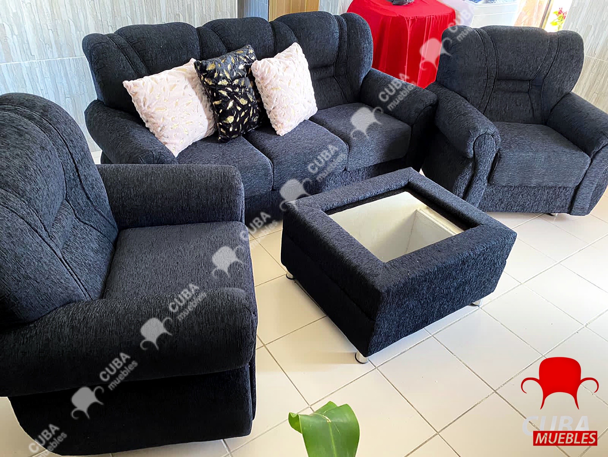 Brasileño Mini con mesita de centro