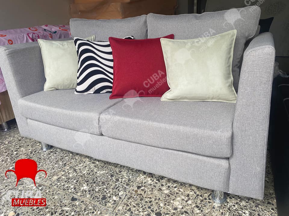 Sofá "ELEGANCE CLASSIC"