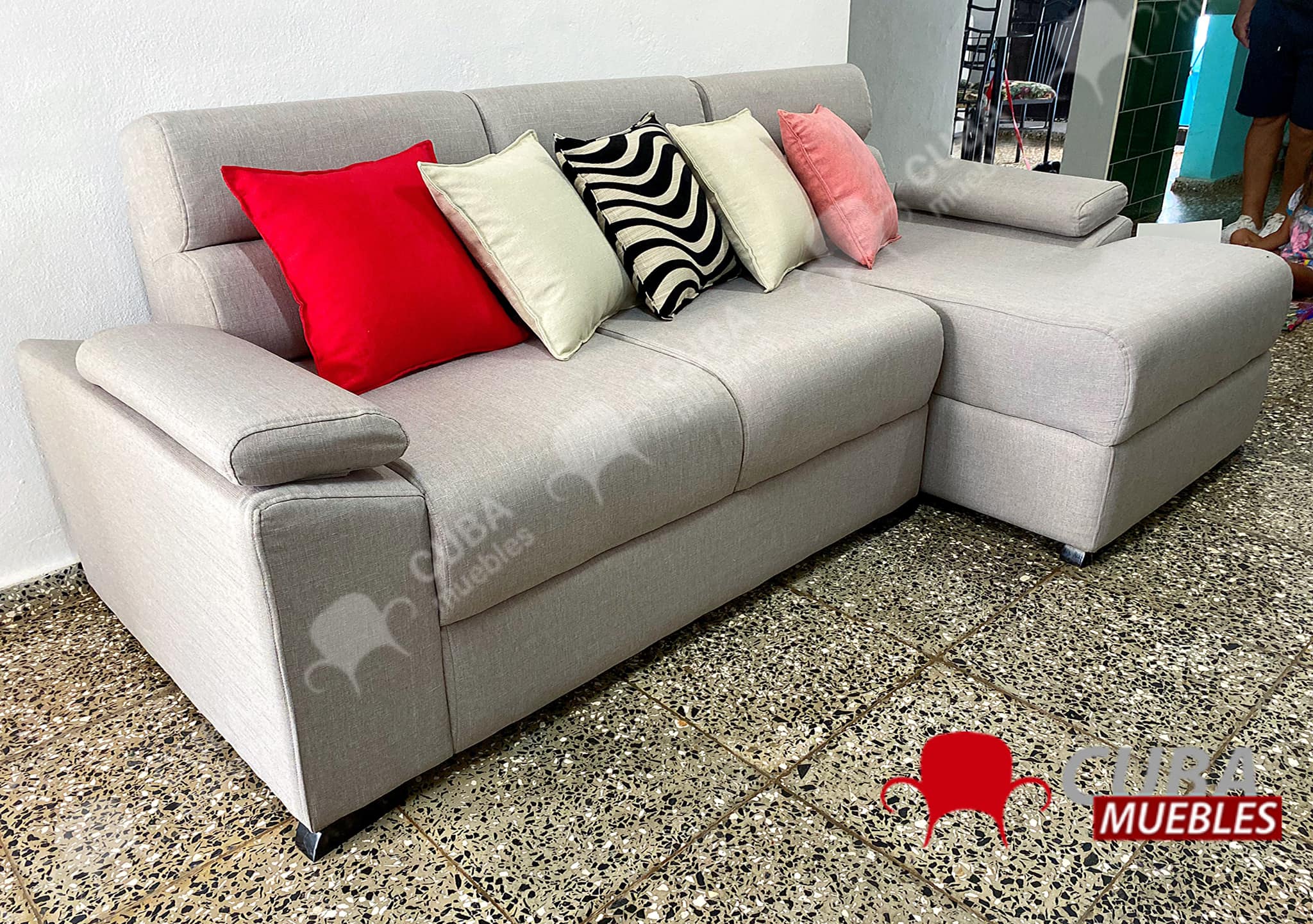 Andrea Tiny - yute gris