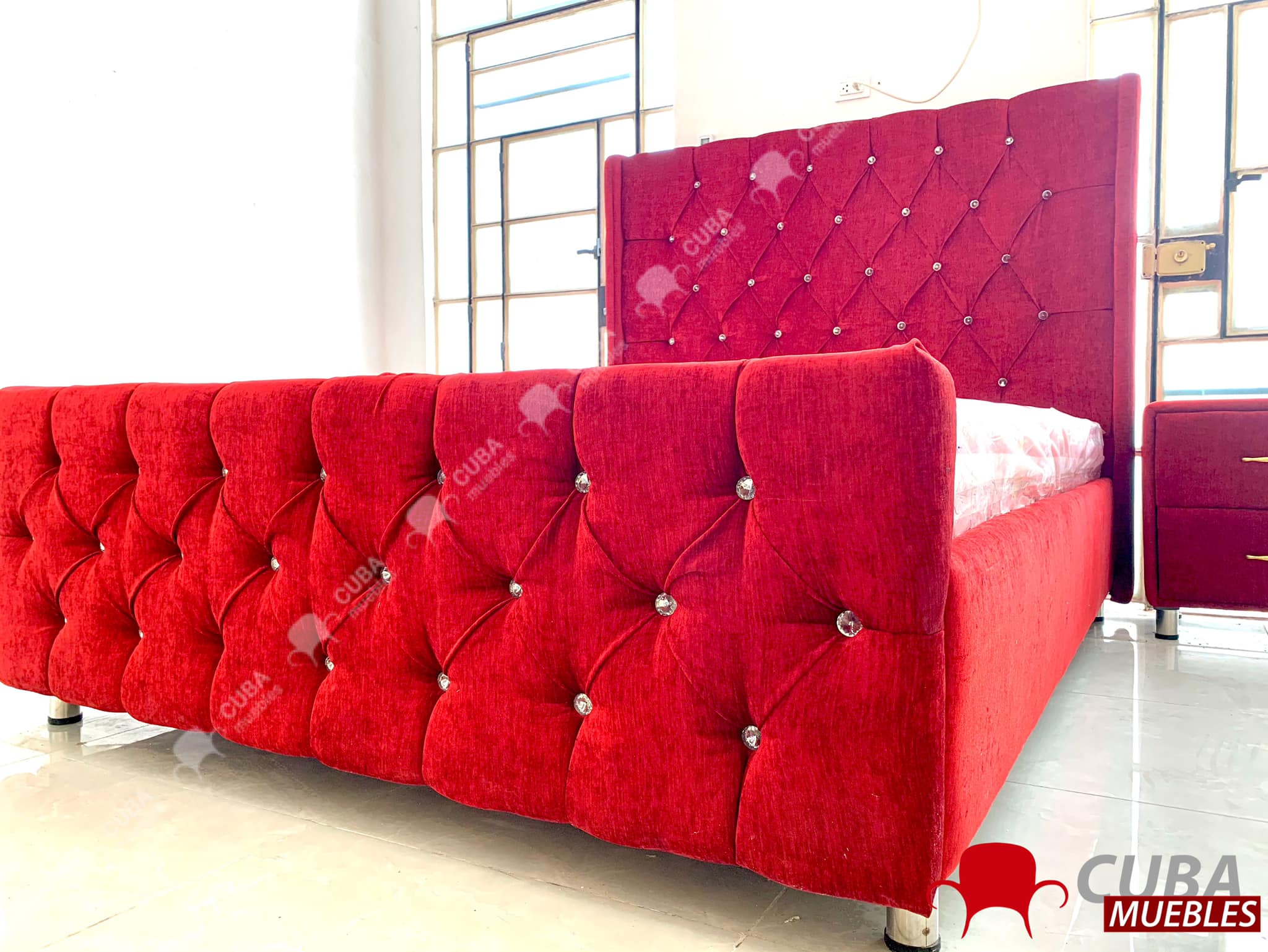 Cama FRANCIA Capitone - Queen Size