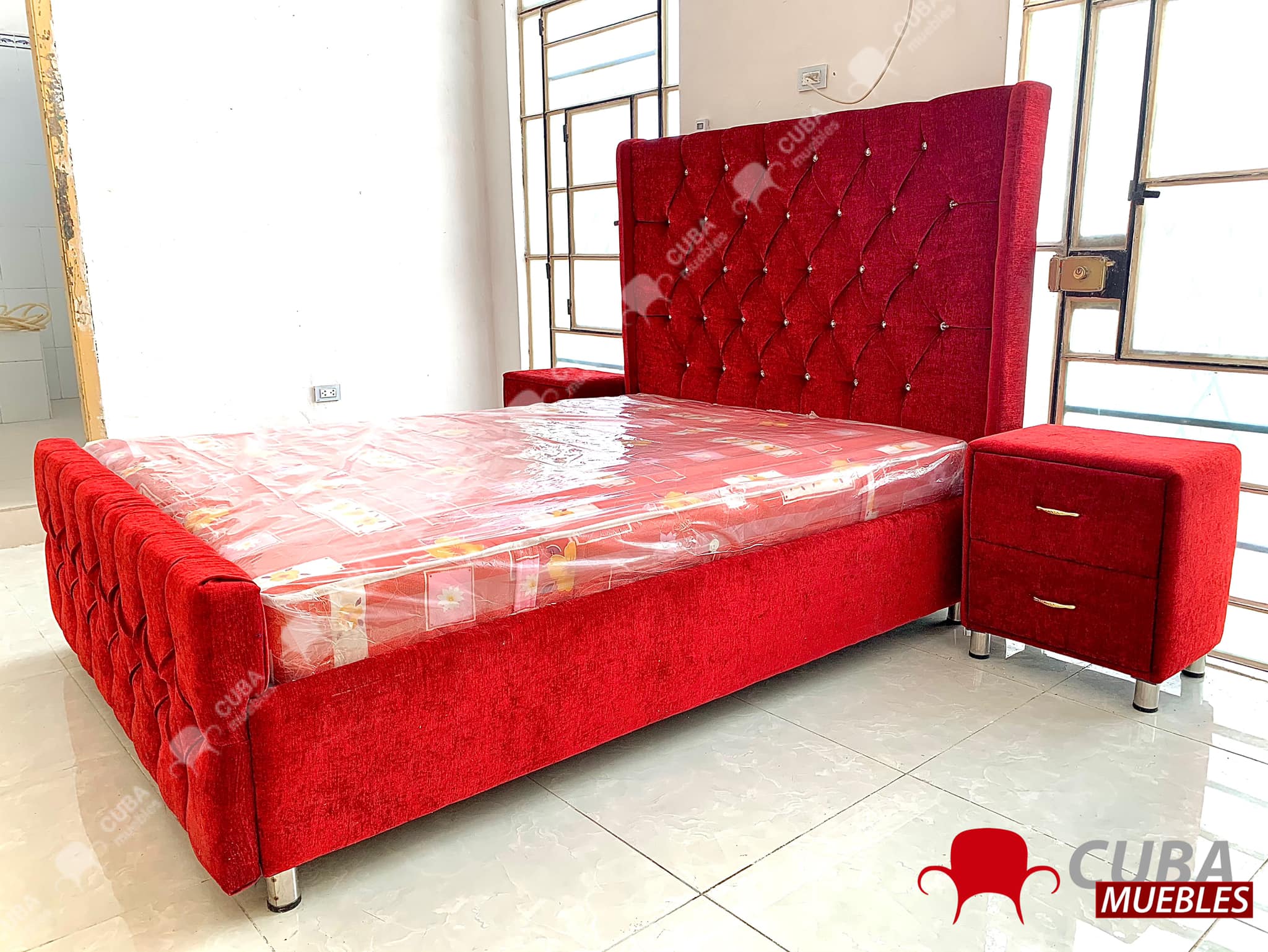 Cama FRANCIA Capitone - Queen Size