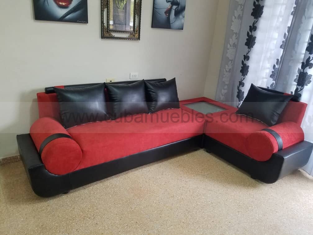 Esquinero Cleopatra en negro y rojo.