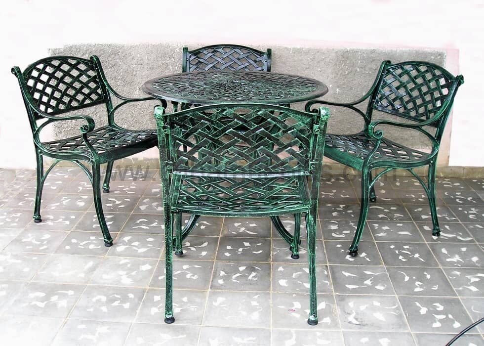 Set de Mesa y 4 Sillas - Terraza