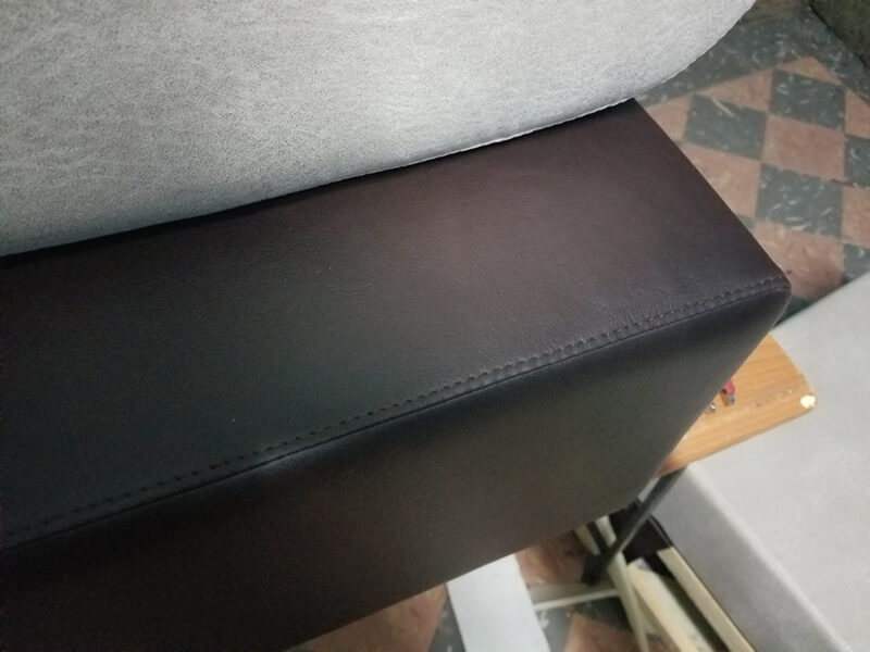 Esquinero Pretty con Mesita Esquinera