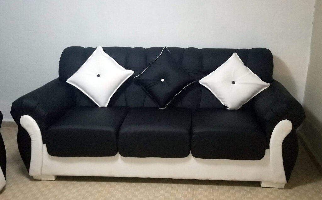 Brasileño Moderno Negro y Blanco 3 con 2