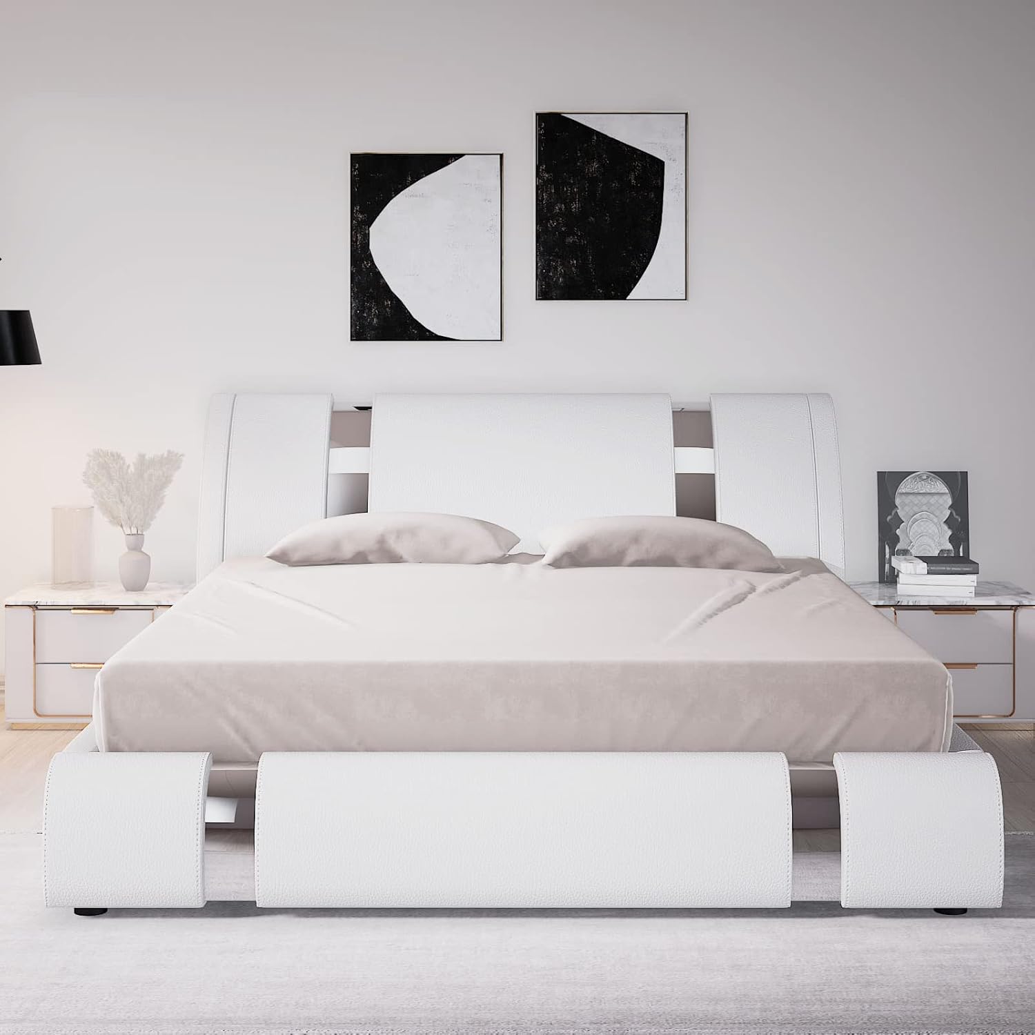 Cama de plataforma tamaño Queen con decoración de piezas de hierro, cama tapizada de piel sintética con cabecera ajustable curvada, soporte de listones de madera, no necesita somier