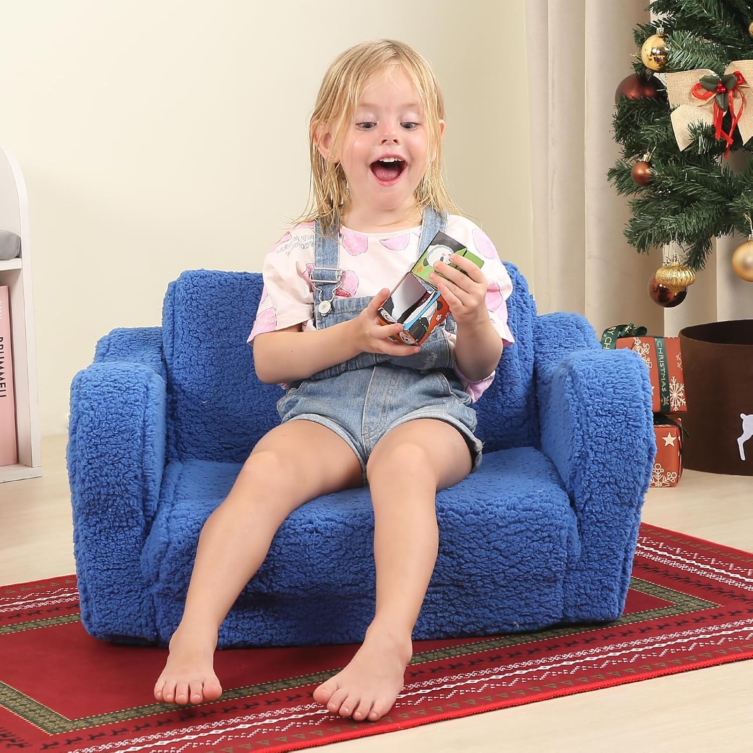 Sofá para niños, sofá de espuma abatible 2 en 1 con funda de sherpa suave, acogedora silla de descanso para juegos, azul cielo
