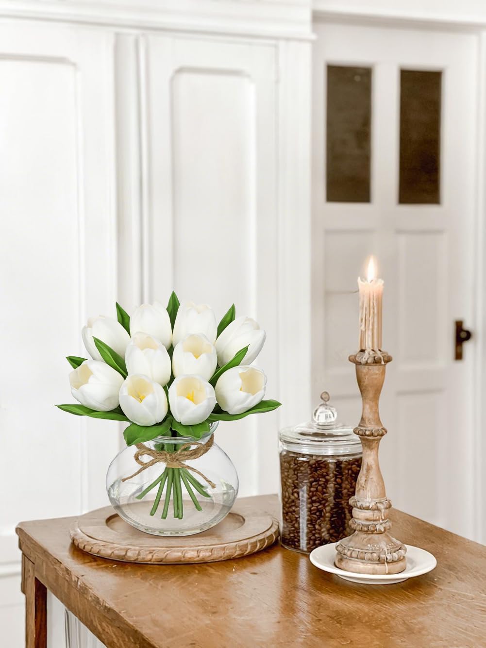 Tulipanes de flores artificiales en jarrón, centro de mesa de flores falsas blancas con jarrón de cristal con agua sintética, ramo de tulipanes sintéticos, arreglo floral para mesa, hogar, oficina, boda, Acción de Gracias