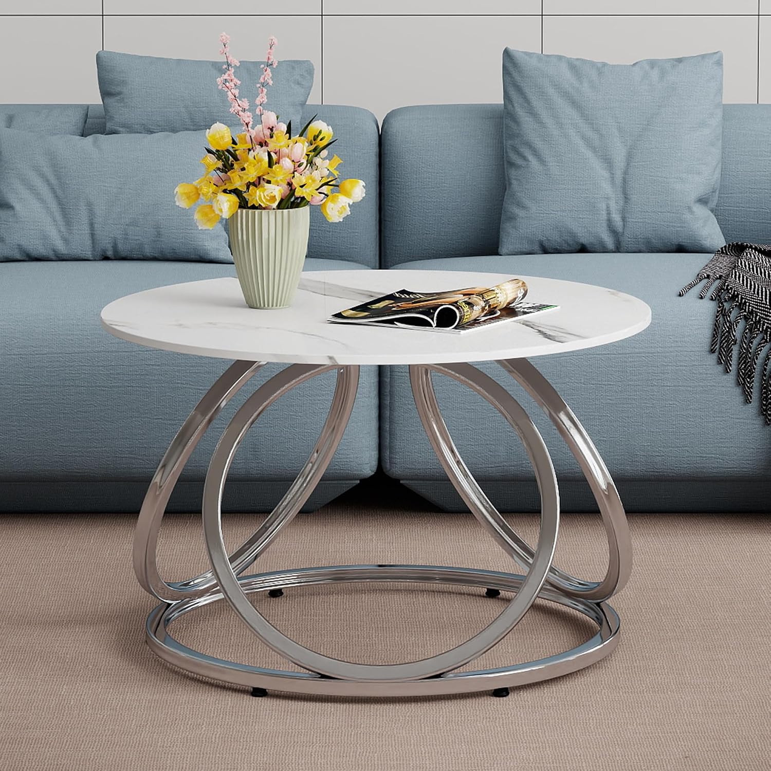 O&K FURNITURE Mesa auxiliar plateada, mesa de centro redonda con venas de mármol sintético, mesa central moderna con acabado cromado, para sala de estar, oficina en casa, 1 unidad