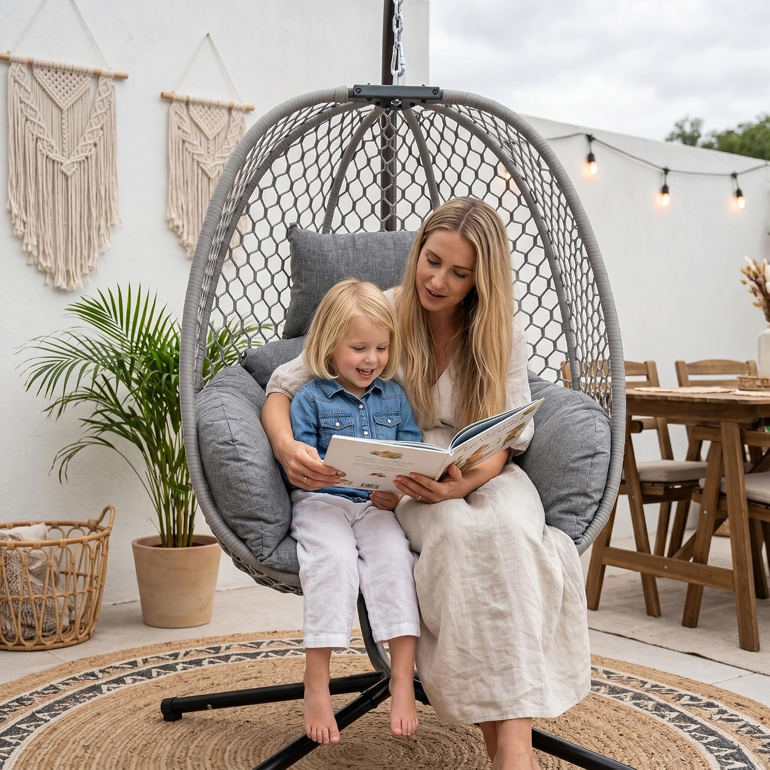 Silla de huevo para exteriores con soporte, silla colgante de huevo para patio trasero, balcón, porche, mecedora de mimbre con capacidad de 400 libras, color gris claro